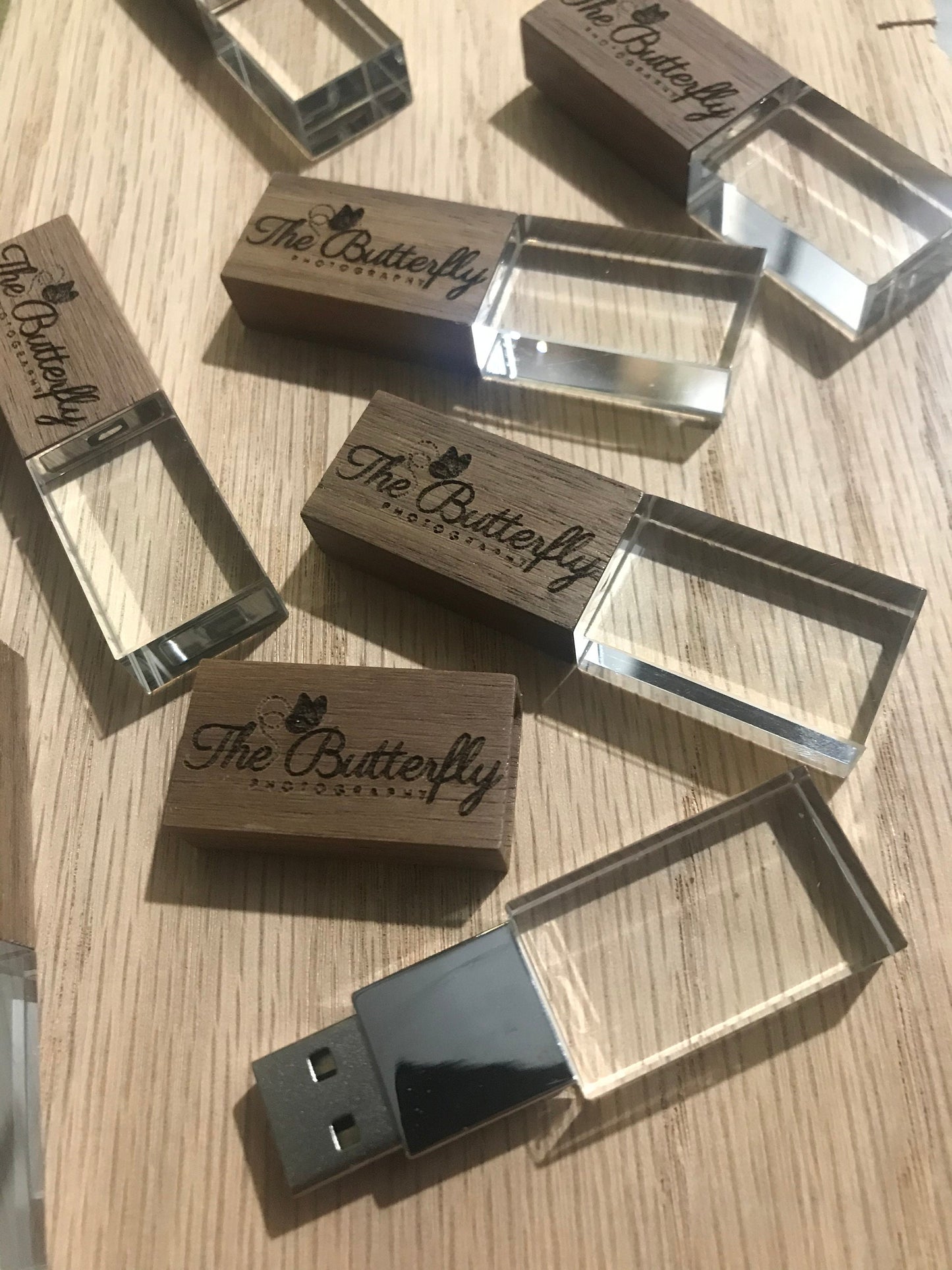 16gb USB key - Walnut / glass.  Add customization - Wedding or Special Occasion Gift